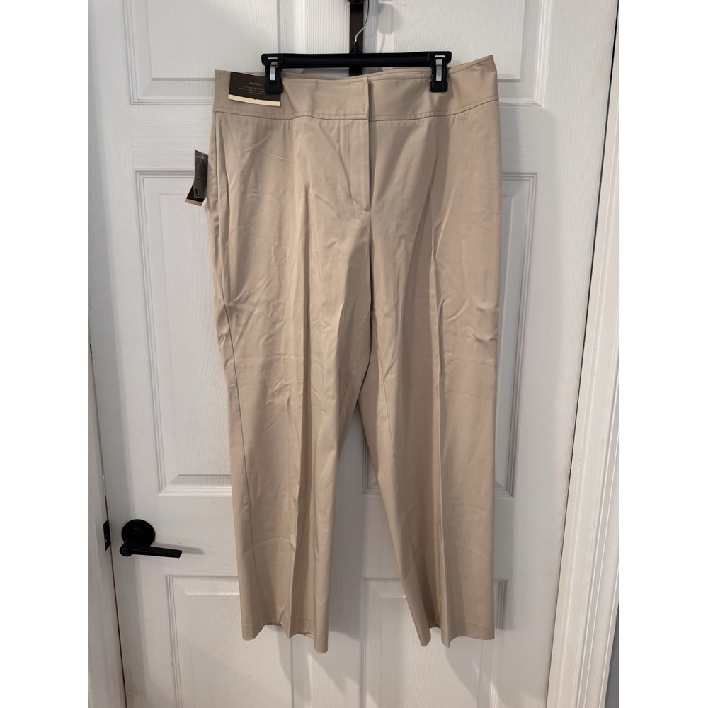 Merona Womens White Pants Size 16 W‎ Sit Just Below Waist Trouser Leg